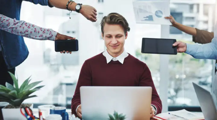 مدیر اداری کیست؟ شرح وظایف، ویژگیهای شغلی و فردی 3 مدیر اداری کیست؟ شرح وظایف، ویژگیهای شغلی و فردی